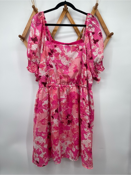 Lane Bryant Dresses & Skirts - Lane Bryant Pink Floral Gingham Dress with Pockets!